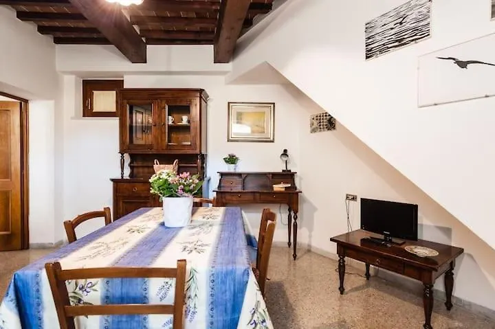 Residence Domus Pisa 0*,